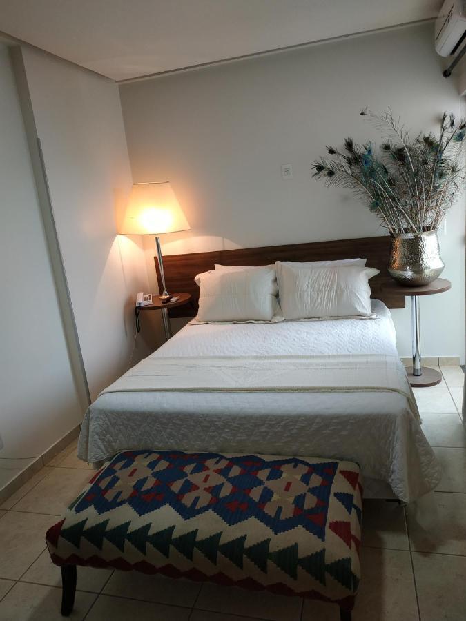 Corumba Plaza Hotel Luziania Exterior photo