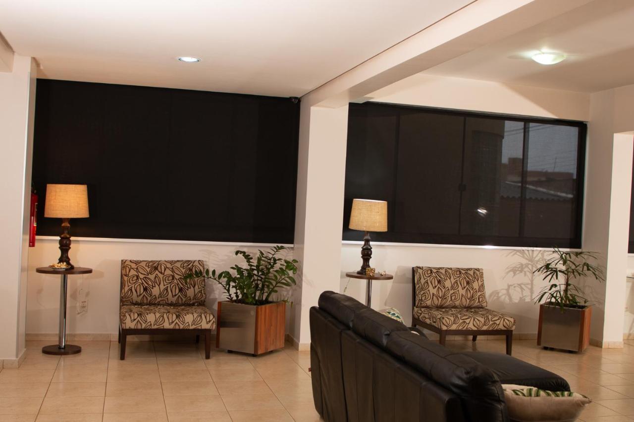 Corumba Plaza Hotel Luziania Exterior photo